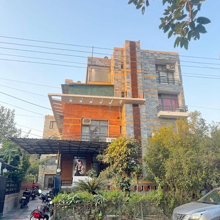 Hotel Warm Welcome - Noida Sector 51 Dış mekan fotoğraf