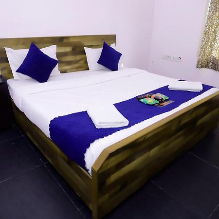 Hotel Warm Welcome - Noida Sector 51 Dış mekan fotoğraf