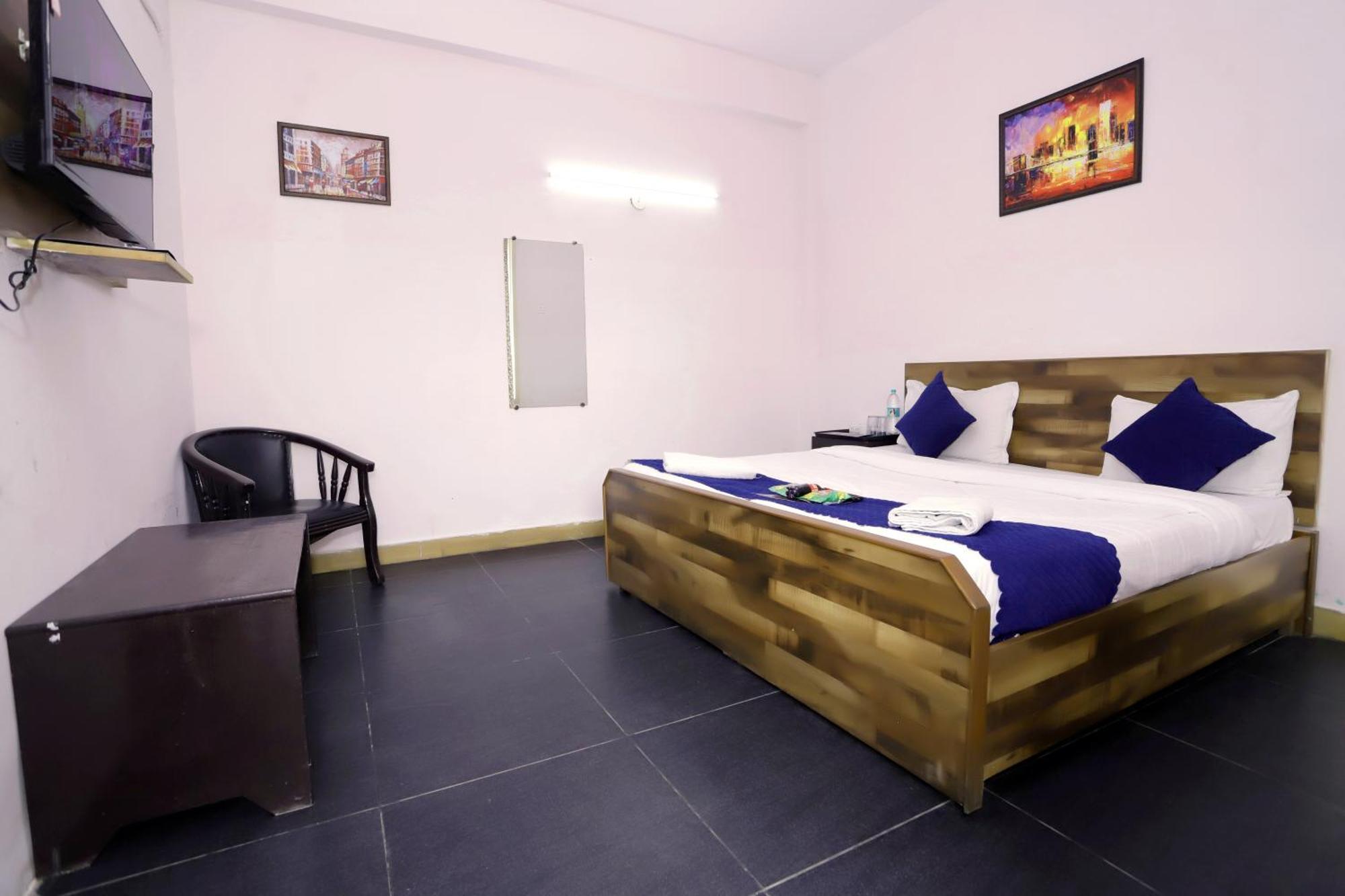 Hotel Warm Welcome - Noida Sector 51 Dış mekan fotoğraf