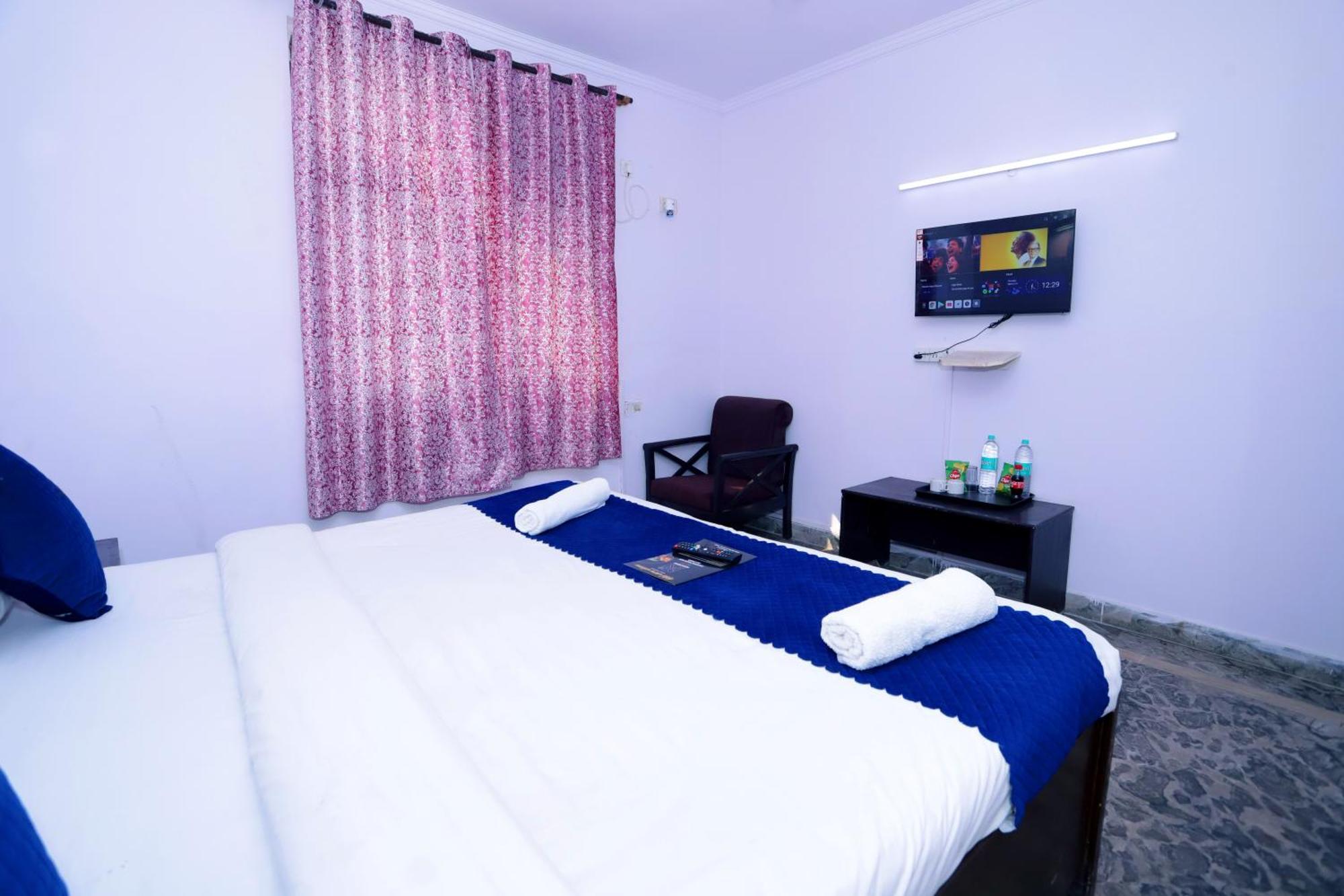 Hotel Warm Welcome - Noida Sector 51 Dış mekan fotoğraf