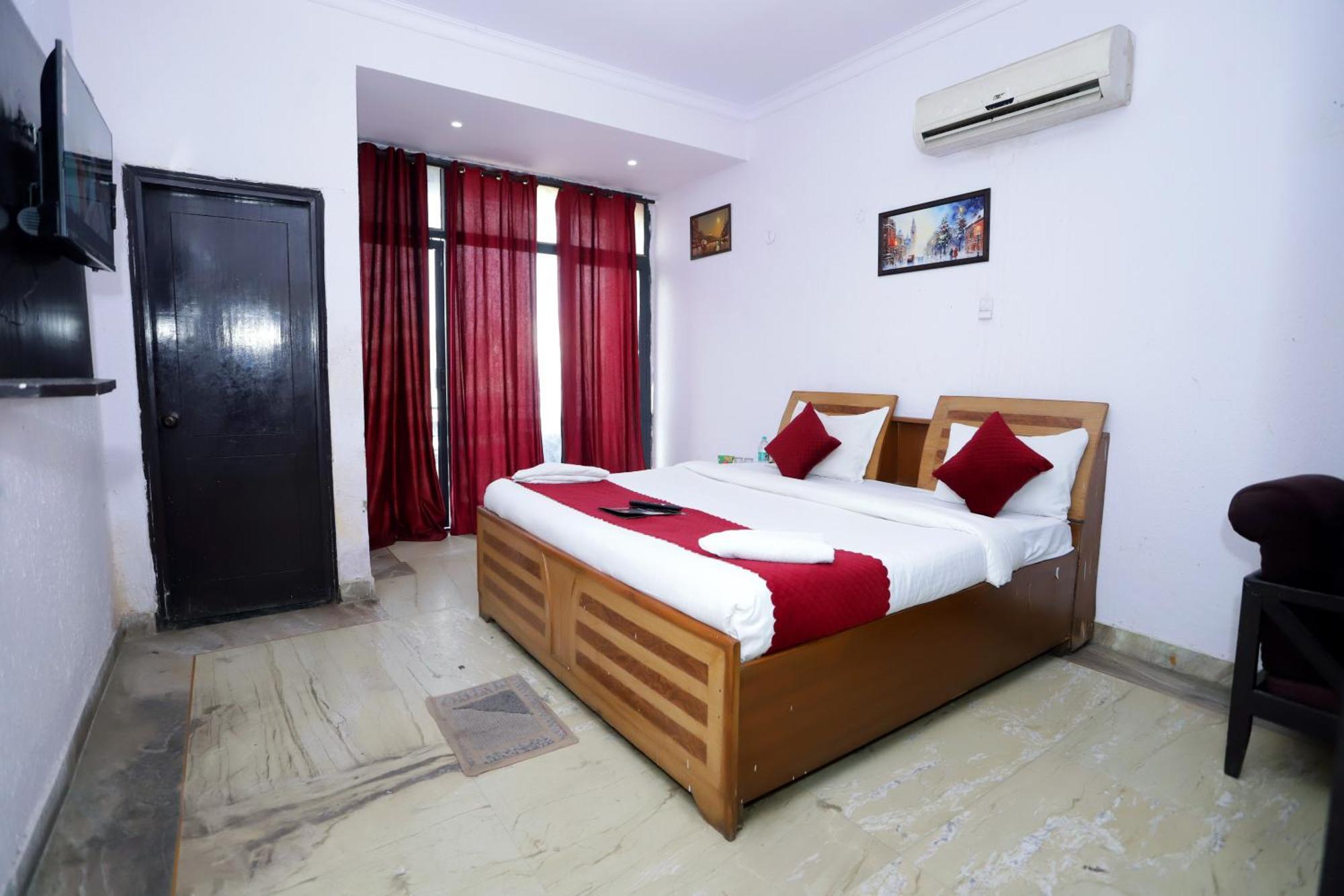Hotel Warm Welcome - Noida Sector 51 Dış mekan fotoğraf