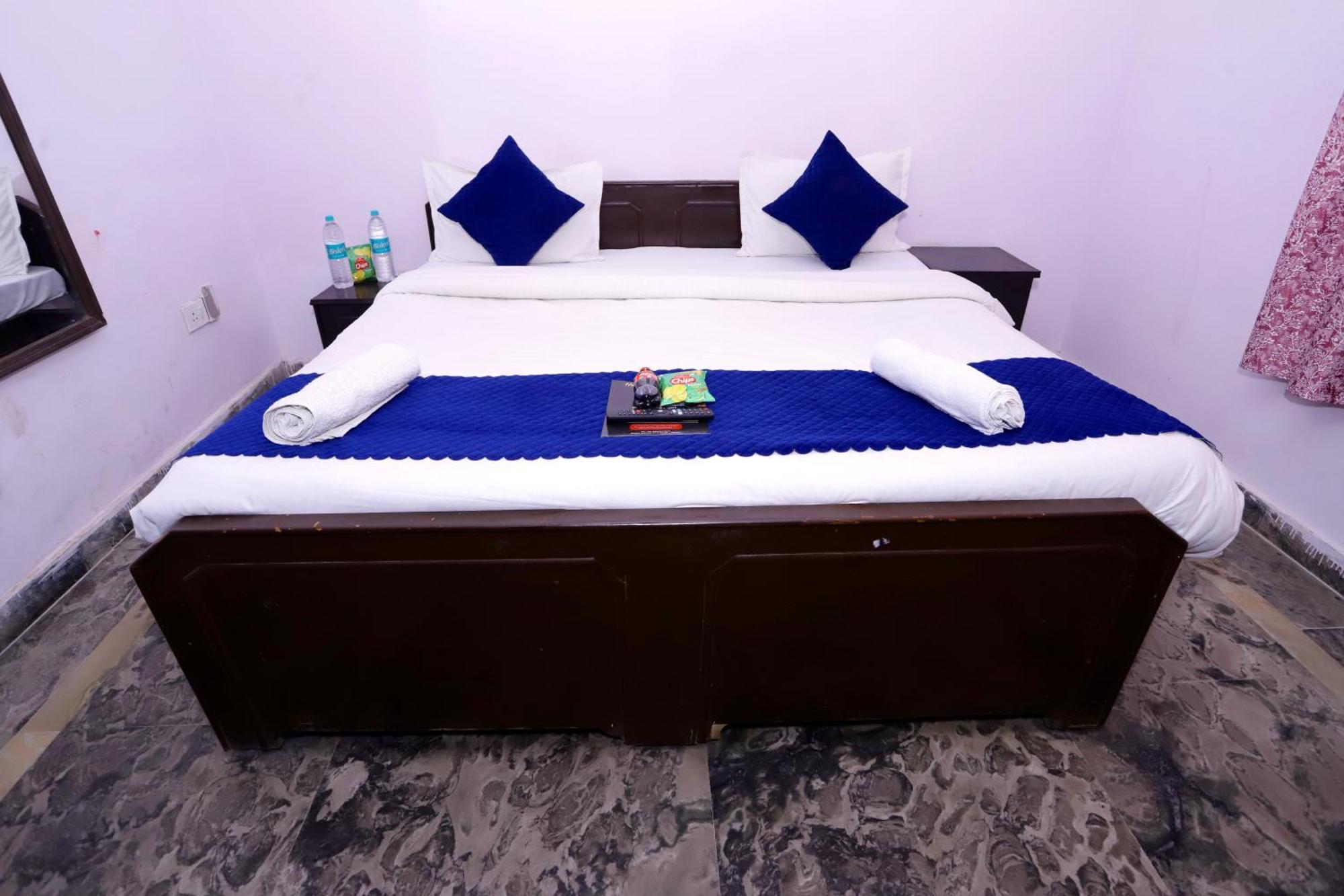 Hotel Warm Welcome - Noida Sector 51 Dış mekan fotoğraf