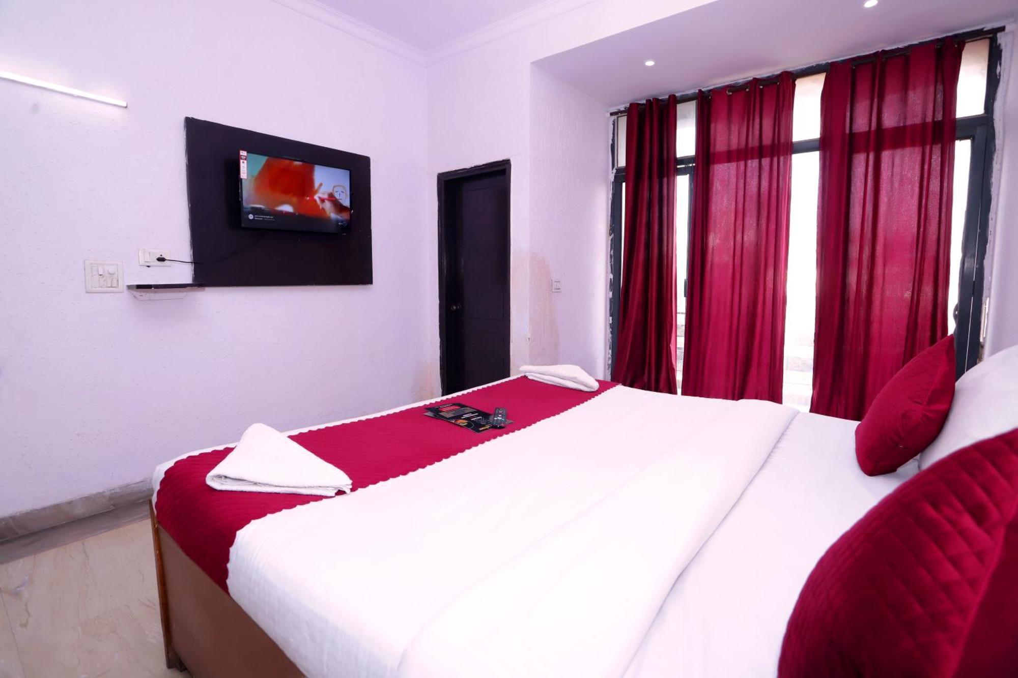Hotel Warm Welcome - Noida Sector 51 Dış mekan fotoğraf