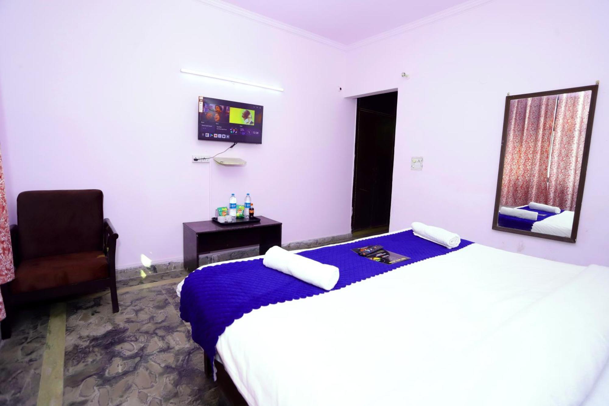 Hotel Warm Welcome - Noida Sector 51 Dış mekan fotoğraf