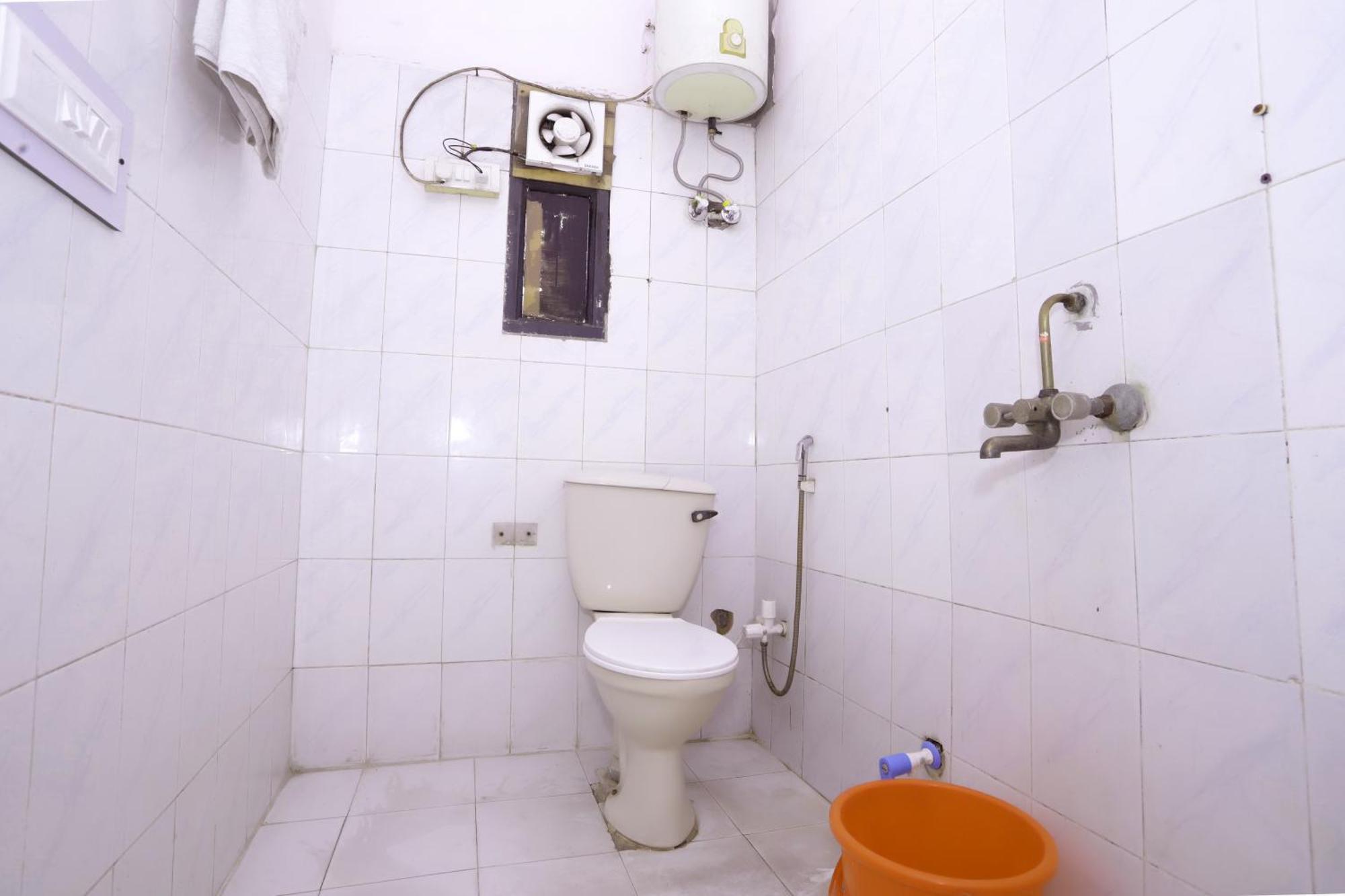 Hotel Warm Welcome - Noida Sector 51 Dış mekan fotoğraf